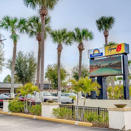Hotel Super 8 By Wyndham San Petersburgo Exterior foto