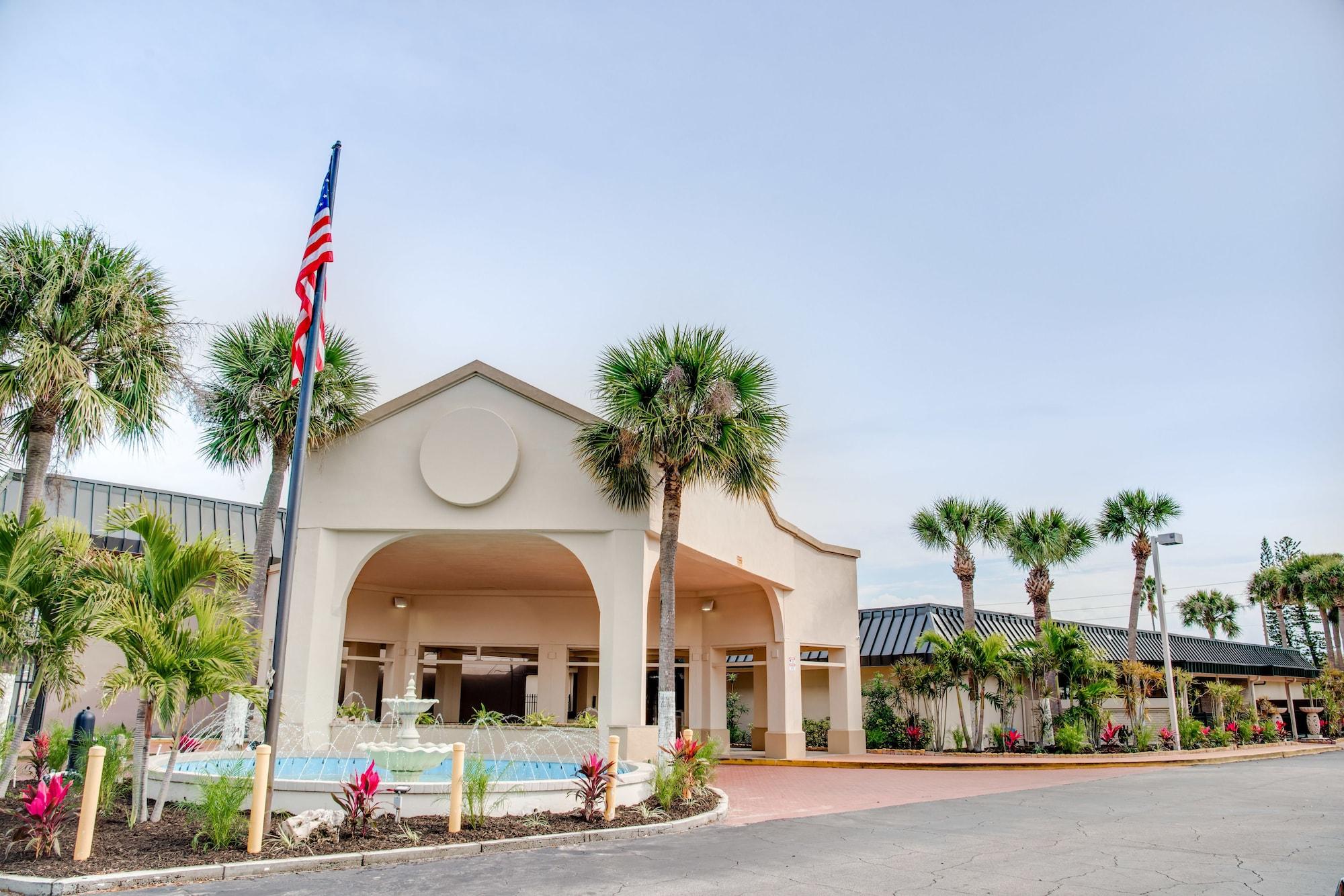 Hotel Super 8 By Wyndham San Petersburgo Exterior foto